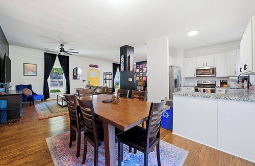 Mechanicsville House | MAJOR INTERNATIONAL SPORTING EVENT HQ II BACKSTAGE BUNGALOW II FREE PARKING