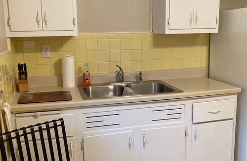 St. Louis Hills House | FIFTIES CLASSIC: cozy, convenient, comfortable