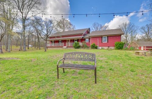 Trenton House | Fire Pit + Game Room: Lakefront Escape in Trenton!