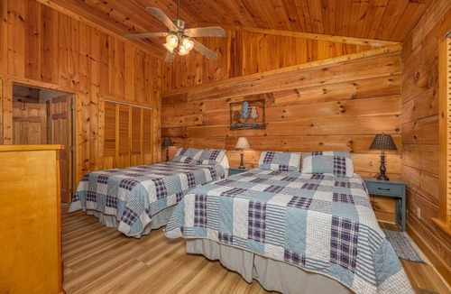 Sevierville Ski Chalet | Firefly Hollow Cabin - Smoky Mountains - Soaky Mountain Water Park - Sevierville Convention Center