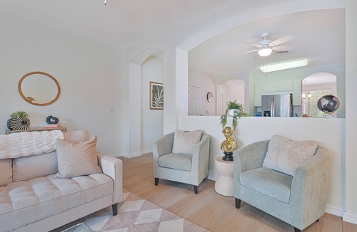 Montara Condo | First Floor Condo with lake view - Golf Available! - 5 Mins to Beaches!
