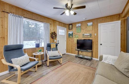 Irons House | Fish, Bike & Hike! Wooded Irons Getaway Near River