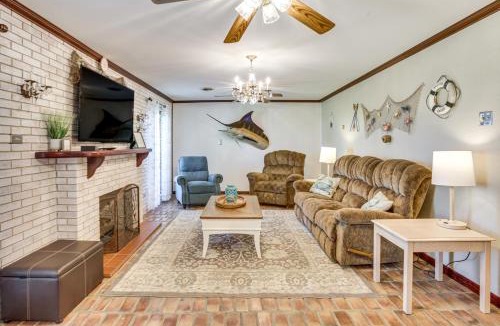 Chauvin House | Fish & Explore: Serene Home on Bayou Petit Caillou