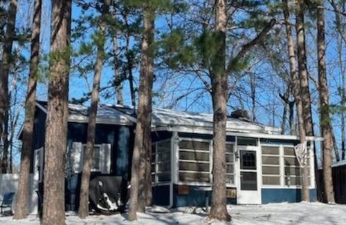 Buchanan Cabin | Fishing cabin on Coast Guard Road in Buchanan.
