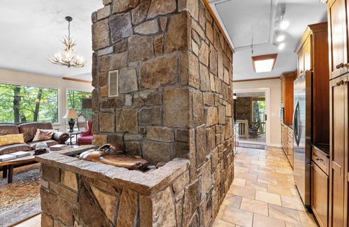 Wildwood Mountain Cabin | Floor-to-Ceiling Windows. Wraparound Deck. Wood-Burning Fireplace | Wildwood Mountain Cottage
