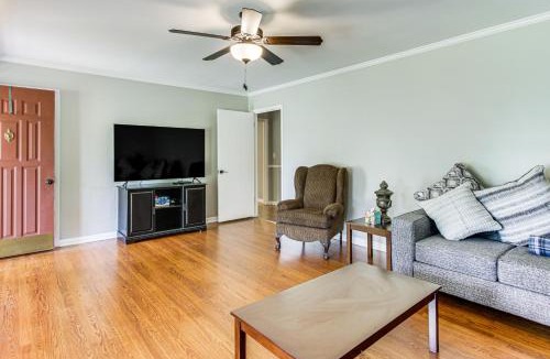 Florence House | Florence Family Home w/Dog-Friendly Yard
