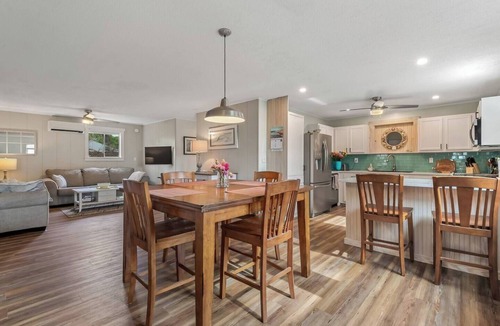 Alligator Point House | For the Birds- relax on the lagoon!