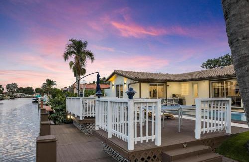 Coral Ridge Isles House | Fort Lauderdale 4Bd Villa Waterfront Dock Pool