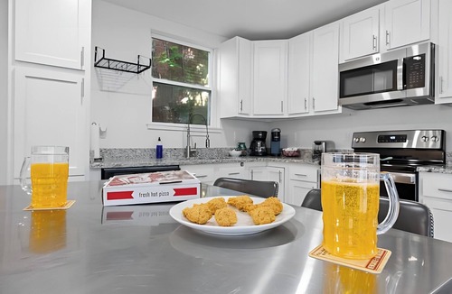 Phoenix Hill Condo | Four Container Units | Perfect for Groups and Fam!