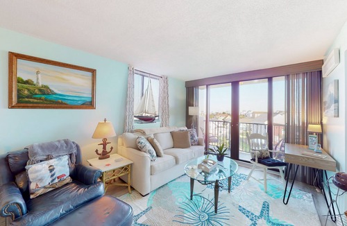 Atlantic Beach Condo | Fourth-floor side condo at oceanfront resort with pools, hot tub & beach access