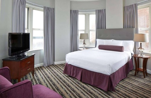 Midtown Hotel | Fox Theatre Next Door | Rooftop Fitness + Dining