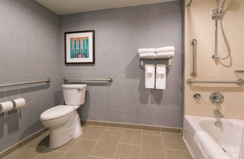 Franklin Hotel | Franklin Retreat with Free Breakfast, Pool, and Short Trip to Nashville