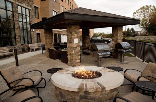 Auburn Hills Apartment | Free Breakfast. Indoor Pool, Gym, Business Center. Great Studio!