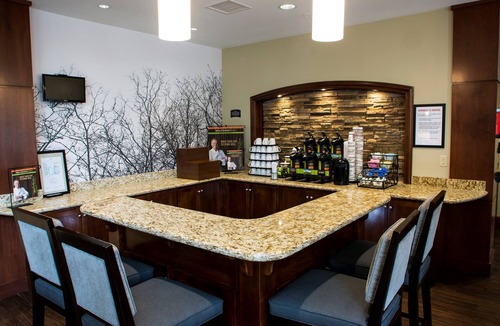 Lexington Condo | Free Breakfast. Indoor Pool. Gym. 10 Min from University of Kentucky.