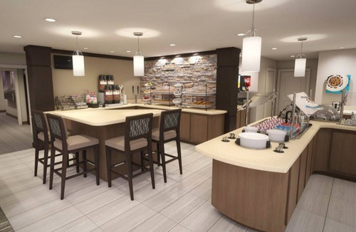 Lafayette Apartment | Free Breakfast. Pool. Studio w/ Kitchen Only 5 Miles from Purdue University.