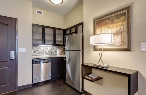 Maryland Heights Apartment | Free Breakfast + Gym, and BBQ Area! Studio Suite Perfect for Business Travelers