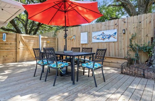 Ocean Springs House | Free Golf Cart! Cruise to Beach & Town, Sleeps 6