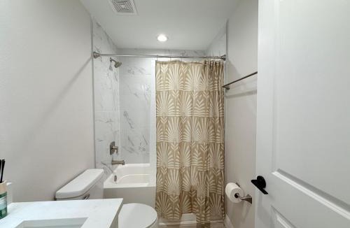 Englewood East House | Fresh 3BR Home, Peaceful Stay