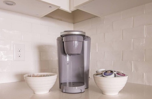 Butchertown Apartment | Frontdesk | Central 1BR Apt w/ Parking