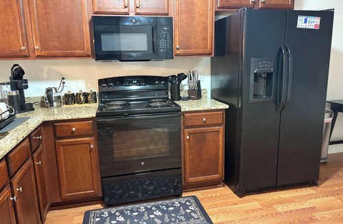 Forest Acres House | Ft. Jackson Cozy Bungalow – 1 Mile from Main Gate