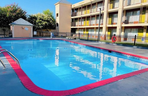 Ashland Apartment | Full Bed Non-Smoking