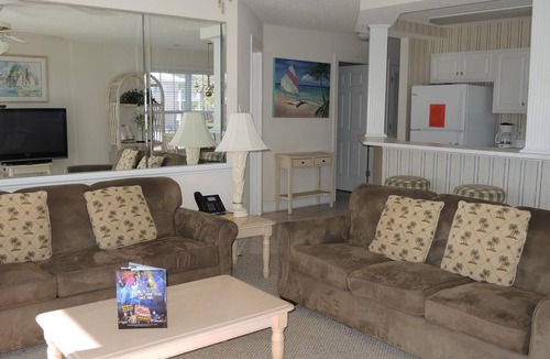 Calabash Villa | Full Kitchen, Washer/Dryer, Pool View, 27 hole Golf Course on site.Sunset Beach nearby(1504)
