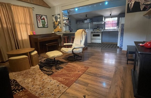 Tahlequah House | Full, private, artsy, cozy, creek-side home!