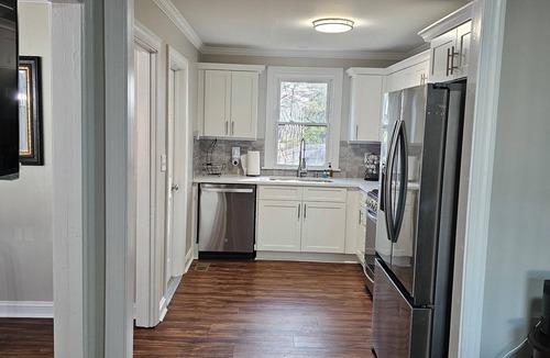 East Side House | Furnished Atlanta Home Near Airport & Hospitals - Car Available