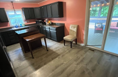 Taylors House | Game Room 2 FULL baths 3 huge bedrooms5 beds near Greenville, Greer, TR, Clemson