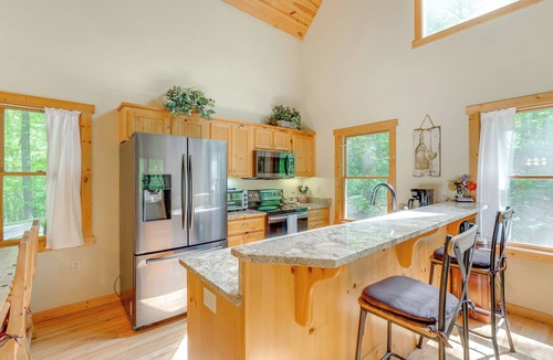 Unaka Cabin | Game Room & 3-Story Deck at Lake Hiwassee Hideaway