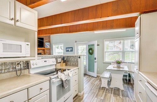 Osage Beach Cottage | Game Room & Dock: Waterfront Osage Beach Home!