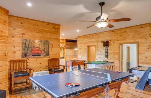 Franklin House | Game Room, Hot Tub & Decks: Scenic Franklin Cabin