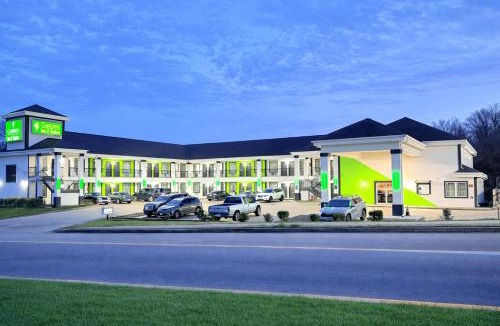 Capital View Hotel | Garden Inn & Suites Little Rock