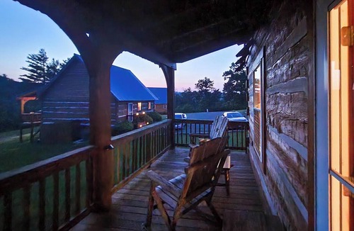 Vesta Cabin | Gas Grill! Cabin Retreat, 2 Mi to Blue Ridge Pkwy