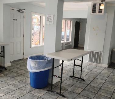 Baton Rouge Apartment | Gated - 1 King Bed 1 Bath Apt with Full Kitchen 121