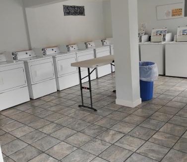 Baton Rouge Apartment | Gated - 1 King Bed 1 Bath Apt with Full Kitchen 121