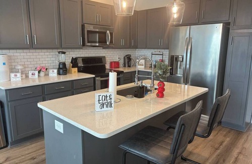Dunean Apartment | Gated 2BR in Greenville w/Vibes