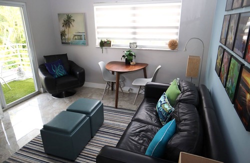 South Middle River House | Gay Men’s Private Pool Home, Pool View Apt. Walk To Wilton Manors.