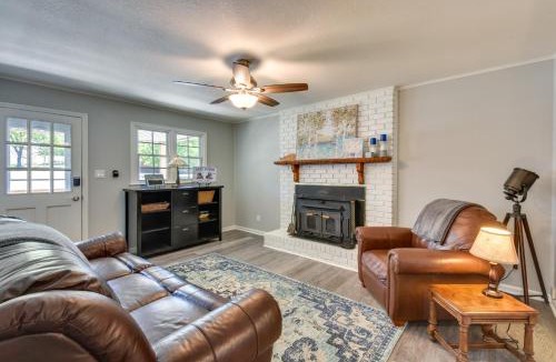 Hartwell House | Georgia Getaway w/2-Story Dock By Lake Hartwell