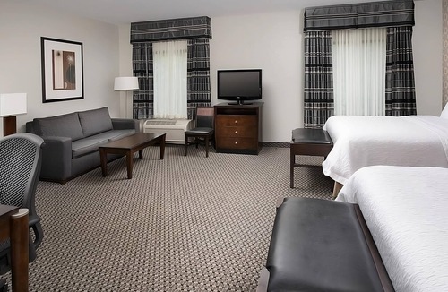 Athens Hotel | Get Ready for Blissful Getaway! 3 Relaxing Units, Indoor Pool, Free Breakfast!