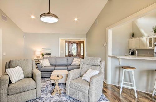 Gilbert House | Gilbert Lakefront Retreat w/Private Dock!