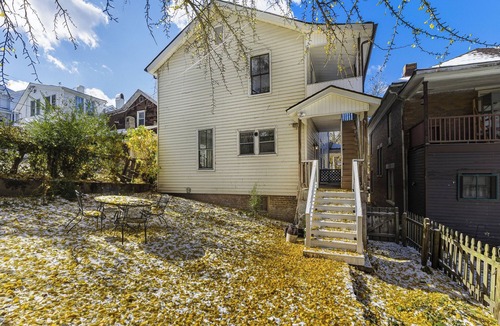 Bellepoint House | Ginkgo House on 5th | New River Gorge & Town