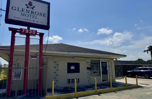 Viavant - Venetian Isles Hotel | Glenrose Motel