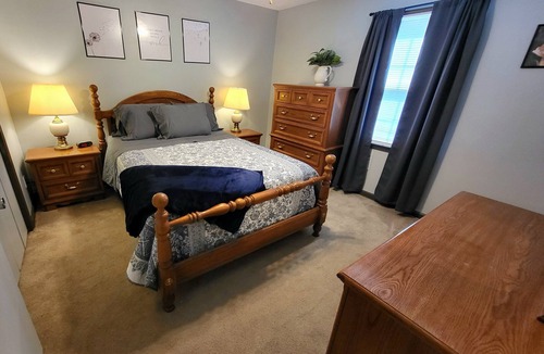 Lynchburg House | Go for a swim! 2-bedroom guest house, near colleges pet friendly.