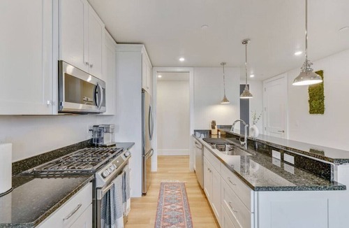 Northeast South Bend Apartment | Golden Glow | High Rise | DownTown South Bend ND