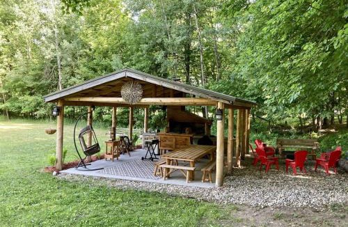 Paris House | Golden Valley Retreat