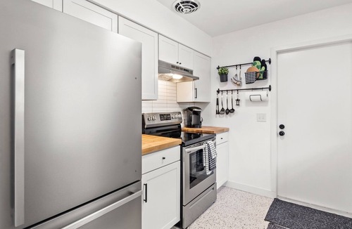 Melbourne House | Golf Course 3B/2BA Home by Downtown Melbourne