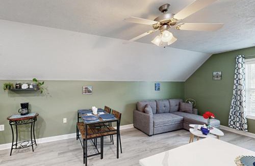 Cameron House | Golf, Hike & Explore! Pet-Friendly Home in Cameron