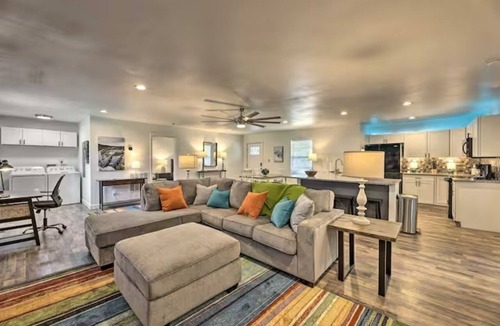 Fayetteville House | Gorge Getaway Fire Pit & RV Parking Pets OK