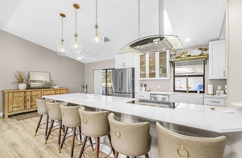 Pebble Beach House | Gorgeous 4 Bedroom Home with Private Pool and Full Kitchen in Rotonda West